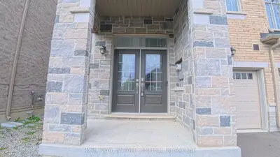 20 Foxsparrow Road, Brampton, On L6r 4c9