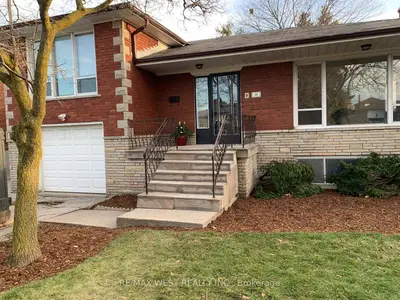 35 Lilywood Road Main, Toronto, On M6b 1v6