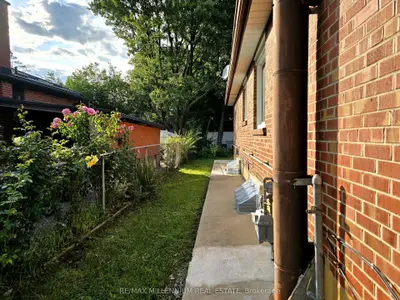 14 Charles Street Basement, Brampton, On L6v 1e6