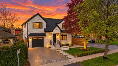 17 Exbury Road, Toronto, On M3m 1p6