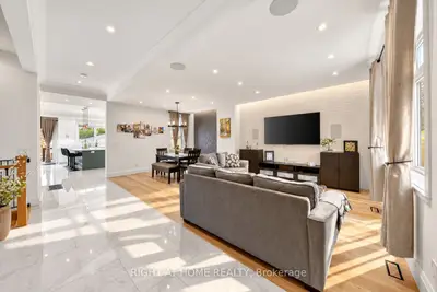 17 Exbury Road, Toronto, On M3m 1p6