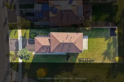 42 Kingknoll Drive, Brampton, On L6y 3g6