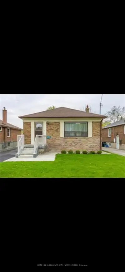 918 Islington (bsmnt) Avenue, Toronto, On M8z 4p3