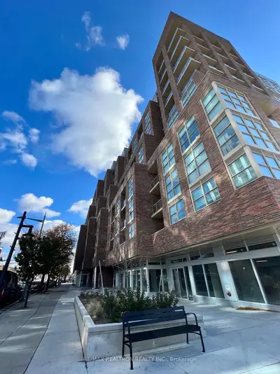 1787 St Clair Avenue W 604, Toronto, On M6n 0b7