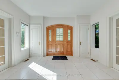 1599 Glenburnie Road, Mississauga, On L5g 3c9