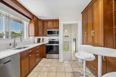275 Kent Crescent, Burlington, On L7l 4t2