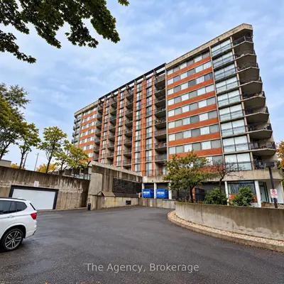 2200 Sherobee Road 106, Mississauga, On L5a 3y3