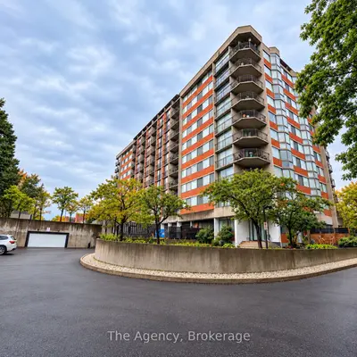 2200 Sherobee Road 106, Mississauga, On L5a 3y3