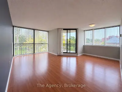 2200 Sherobee Road 204, Mississauga, On L5a 3y3