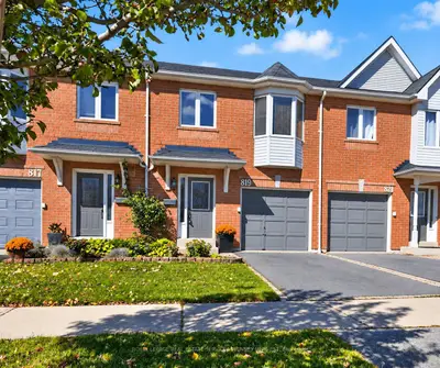 819 Village Green Boulevard 27, Mississauga, On L5e 3h7