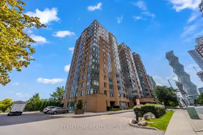 300 Webb Drive 604, Mississauga, On L5b 3w3