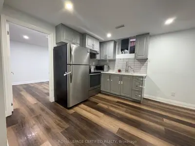 6278 Lavery Court Bsmt, Mississauga, On L5n 3g2