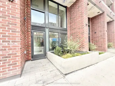 1 Vine Avenue 104, Toronto, On M6p 0c8