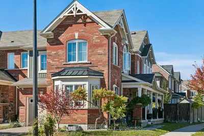 313 Gillett Point, Milton, On L9e 1c6