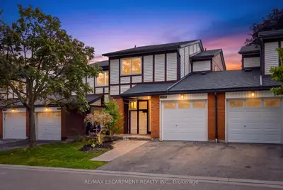 5095 Pinedale Avenue 106, Burlington, On L7l 5k3