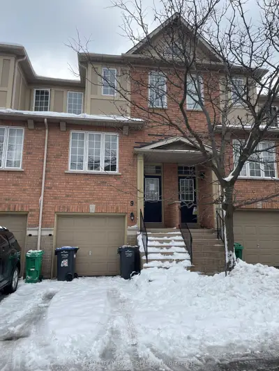 5055 Heatherleigh Avenue 9, Mississauga, On L5v 2r6
