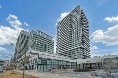 251 Manitoba Street 412, Toronto, On M8y 0c7