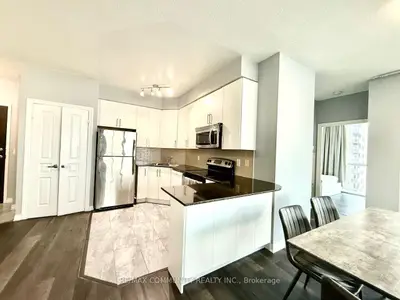 225 Webb Drive 2707, Mississauga, On L5b 4p2