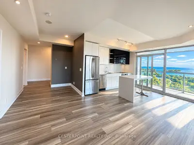 33 Shore Breeze Drive 810, Toronto, On M8v 0g1