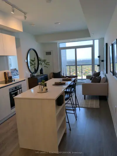 2495 Eglinton Avenue W 1712, Mississauga, On L5m 2t2