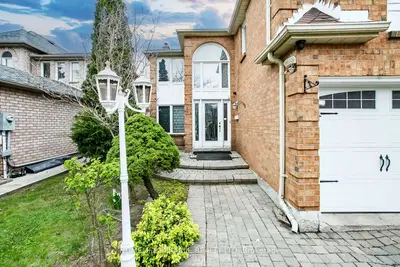 5 Butlermere Drive, Brampton, On L6y 4s1