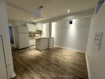 270 Christie Street #lower, Toronto, On M6g 3c1
