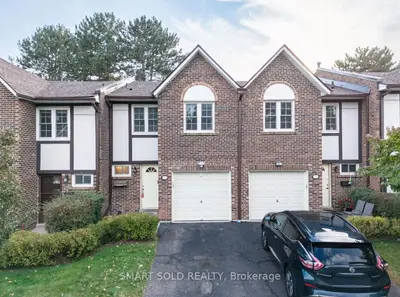 2120 Rathburn Road E 32, Mississauga, On L4w 2s8