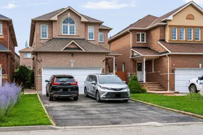 7562 Magistrate Terrace, Mississauga, On L5w 1l3