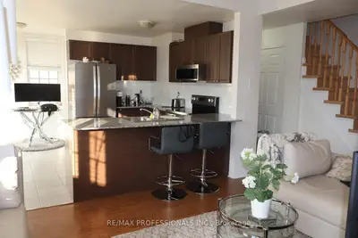 180 Howden Boulevard 28, Brampton, On L6s 0e6