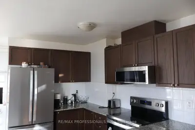 180 Howden Boulevard 28, Brampton, On L6s 0e6