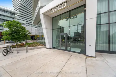 3900 Confederation Parkway 5104, Mississauga, On L5b 0m3