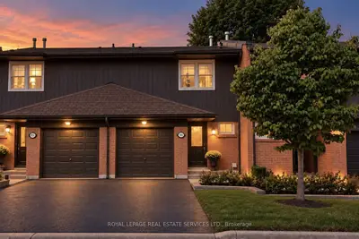 1951 Rathburn Road E 86, Mississauga, On L4w 2n9