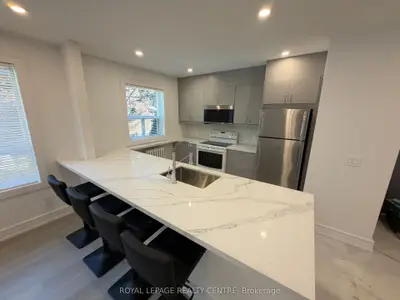 342 Lakeshore Road W 6, Mississauga, On L5h 1h1