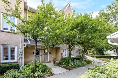 2110 Cleaver Avenue 218, Burlington, On L7m 3z3