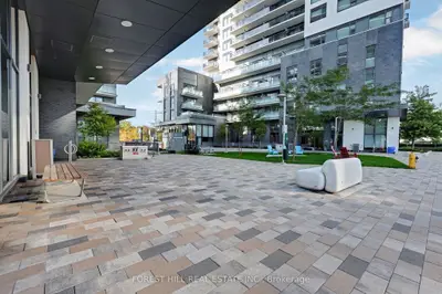 30 Samuel Wood Way 1708, Toronto, On M9b 0c9