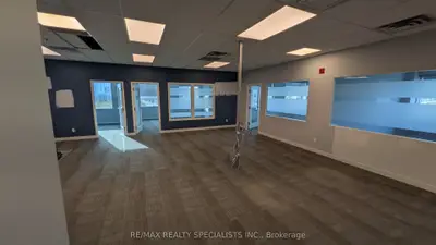 4310 Sherwoodtowne Boulevard 400, Mississauga, On L4z 4c4