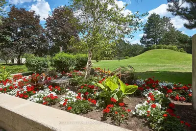 250 Scarlett Road 504, Toronto, On M6n 4x5