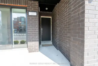 175 Veterans Drive 13, Brampton, On L7a 5l2
