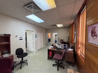 133 Milvan Drive Unit B, Toronto, On M9l 1z8