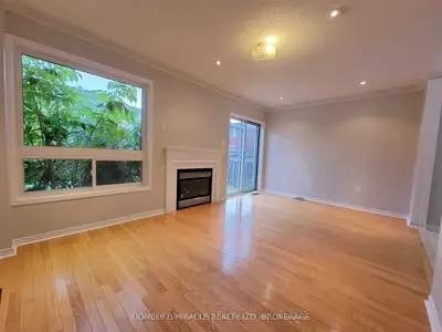 8 Galtee Road, Brampton, On L6x 0j8