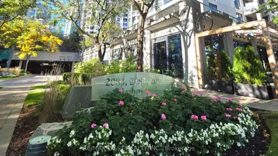 2083 Lake Shore Boulevard 914, Toronto, On M8v 4g2