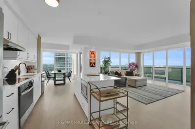 1035 Southdown Road 1402, Mississauga, On L5j 0a2