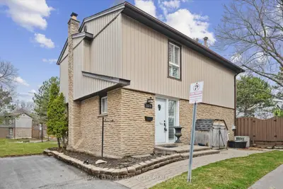 1825 Hyde Mill Crescent, Mississauga, On L5n 0a7