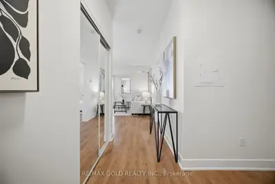 128 Garden Drive 324, Oakville, On L6k 0h7