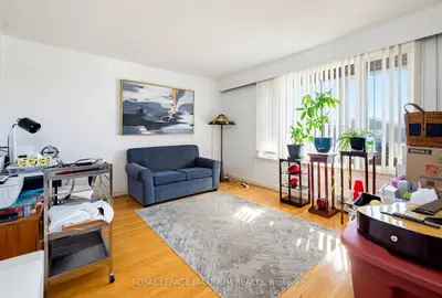 84 Gilley Road, Toronto, On M3k 1l7