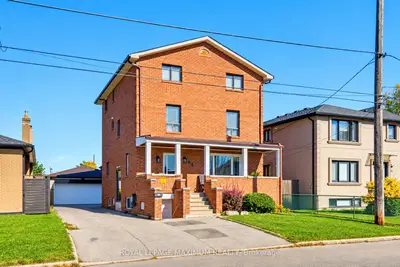 84 Gilley Road, Toronto, On M3k 1l7