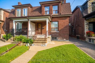 257 Delaware Avenue, Toronto, On M6h 2t7
