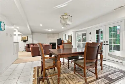 1374 Heritage Way Lower, Oakville, On L6m 3c9