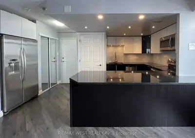 300 Webb Drive 1007, Mississauga, On L5b 3w3