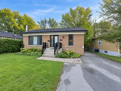 10 Elizabeth Street Upper, Halton Hills, On L7g 3k2